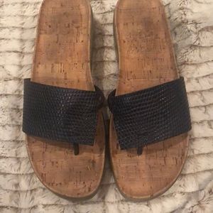 Donald Pliner navy sandals